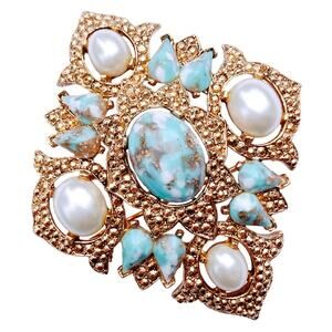 Vintage Signed Sarah Coventry Gold Tone Faux Turquoise Pearl Brooch 1960s–70s